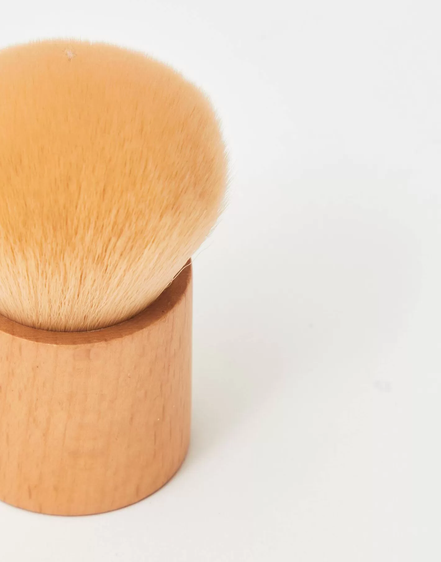 Natura Selection Small Makeup Brush