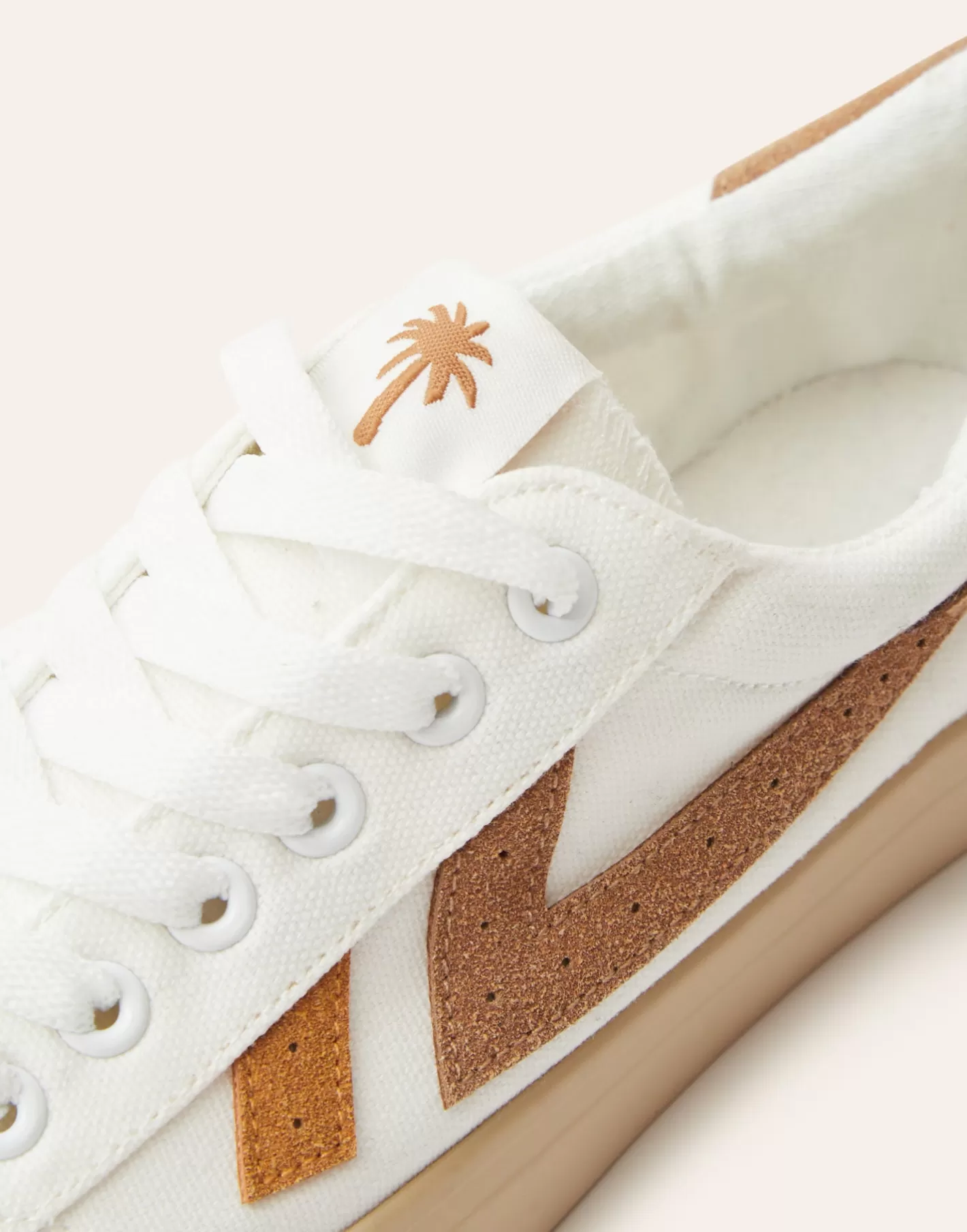 Natura Selection White Sneakers With Stripes